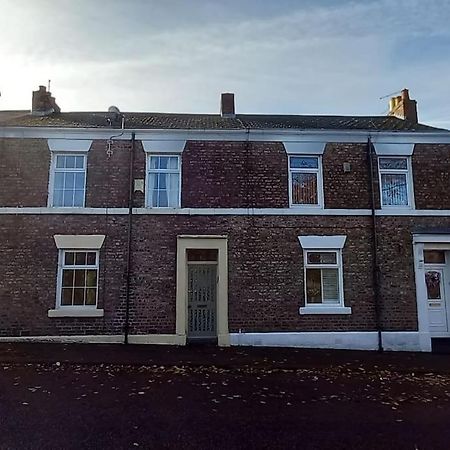 Peaceful Home From Home - Spacious 3 Bedroom House Accommodating 7 - Ideal For Families And Workers Gateshead Exterior foto